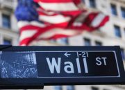 S&P 500, Nasdaq Rise on Tech Gains Despite Fed Fears