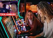 Tourists Divided Over Vegas Casino’s Dealer Cuts to Save Failing Industry
