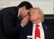 Trump unveils Gaza peace deal as Israel and Hamas endorse first phase of historic plan