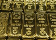 Gold Nears $5,000 as Precious Metal Hits Record High of $4,300